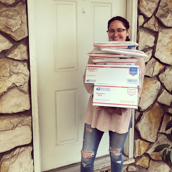 Meet your posher 🦋 - Picture 8 of 10